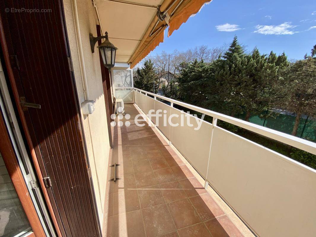 Appartement à MARSEILLE-9E