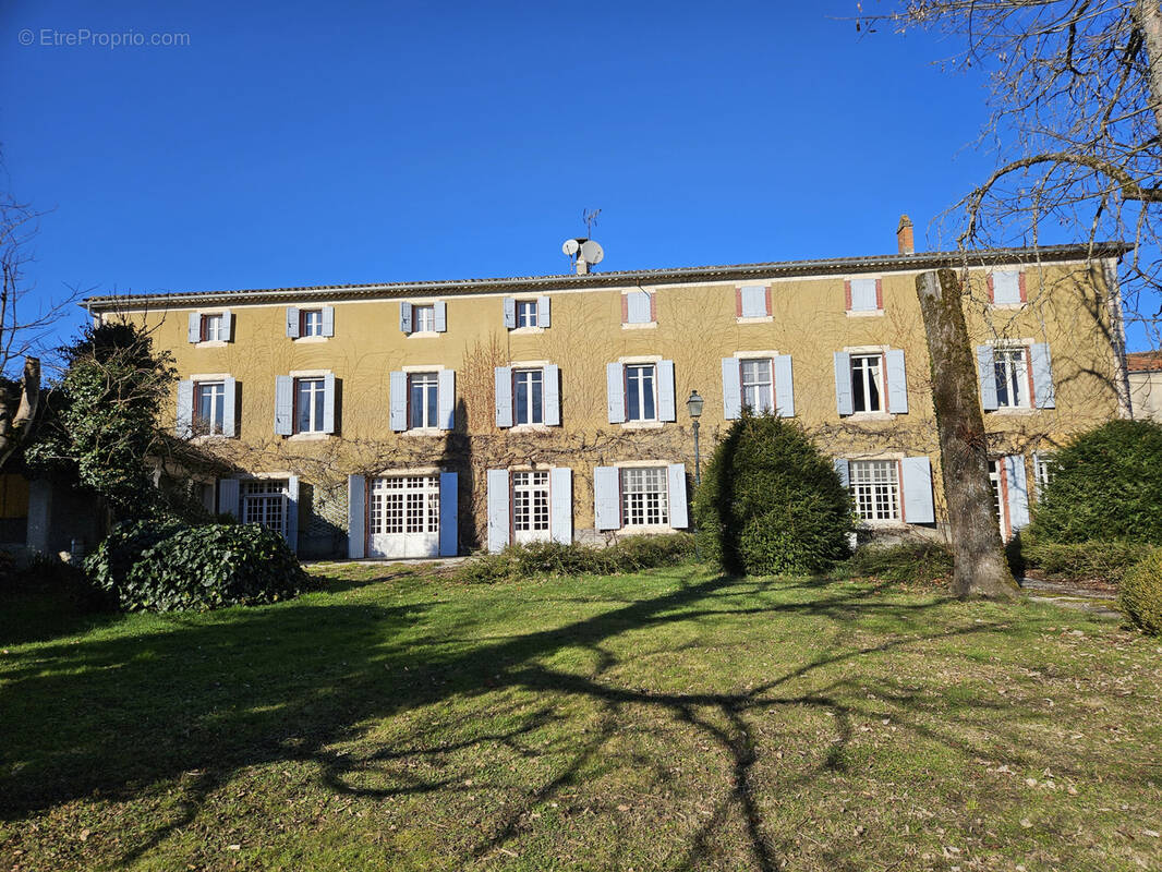 Maison à ROQUECOURBE
