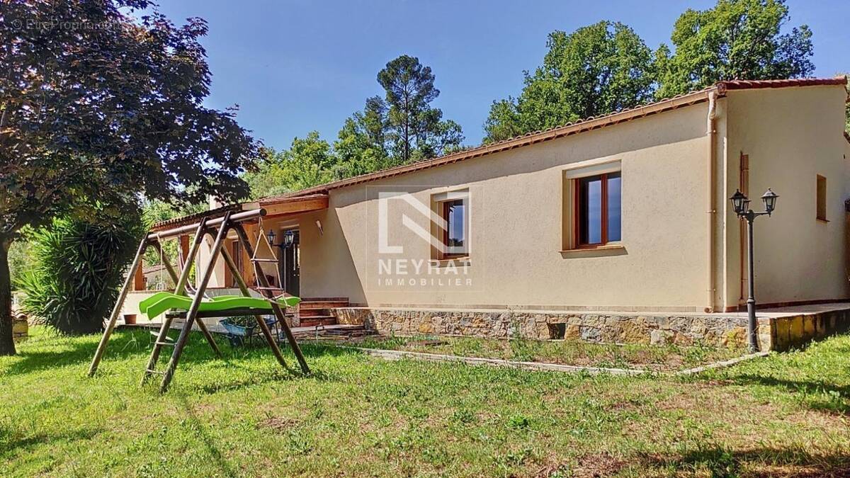 Maison à CALLIAN