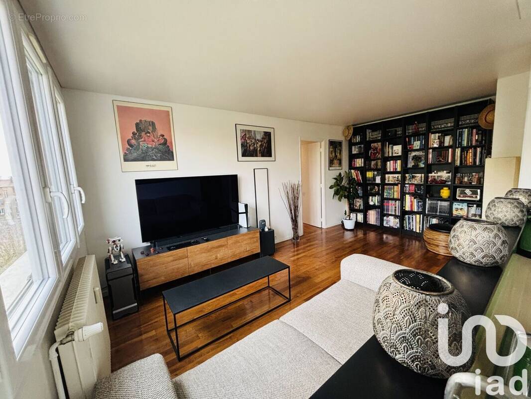 Photo 1 - Appartement à SAINT-MAUR-DES-FOSSES