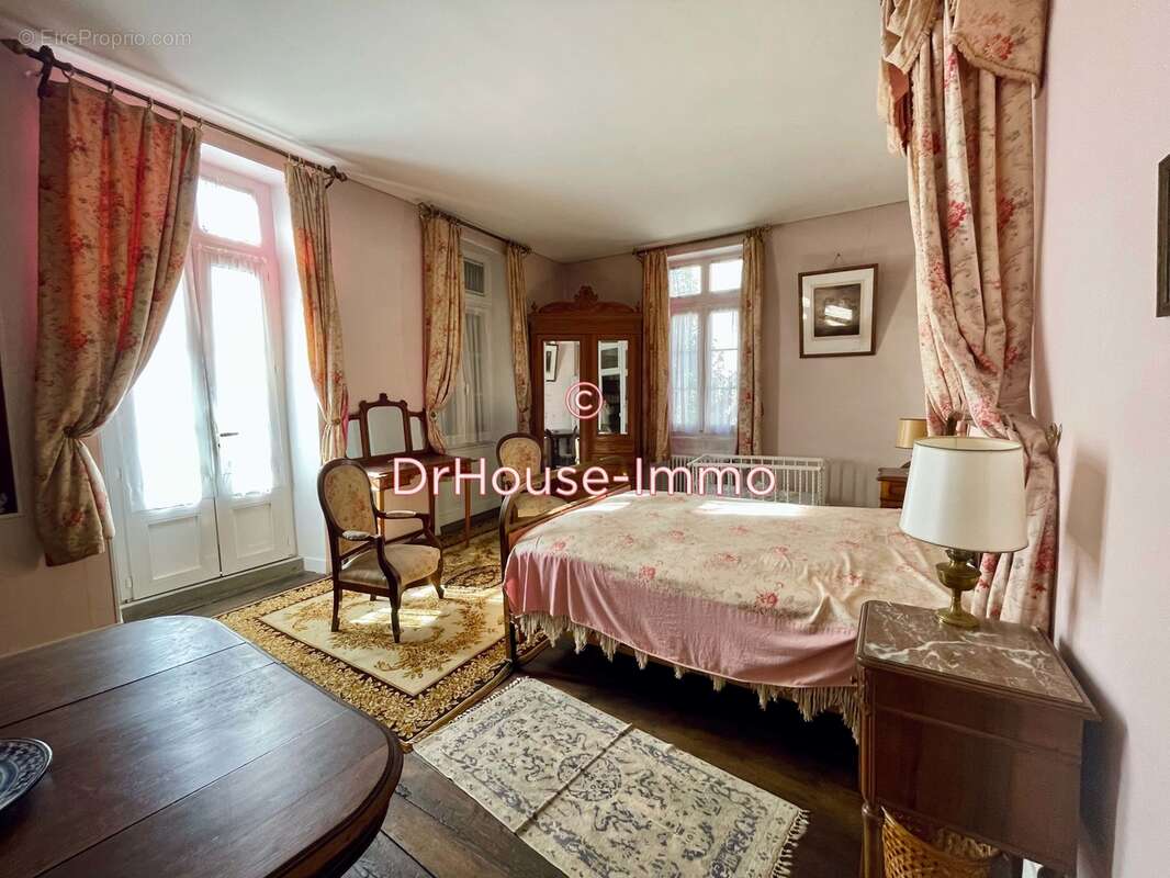 Maison à BEAULIEU-SUR-DORDOGNE