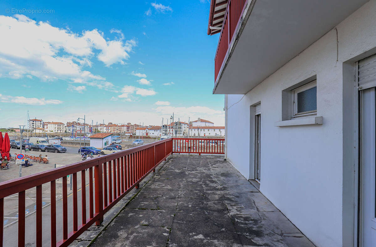 Appartement à CIBOURE