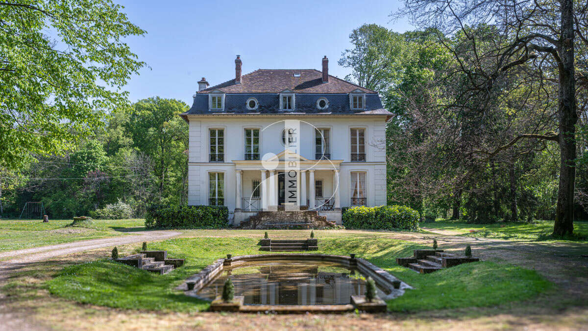 Maison à FONTAINEBLEAU
