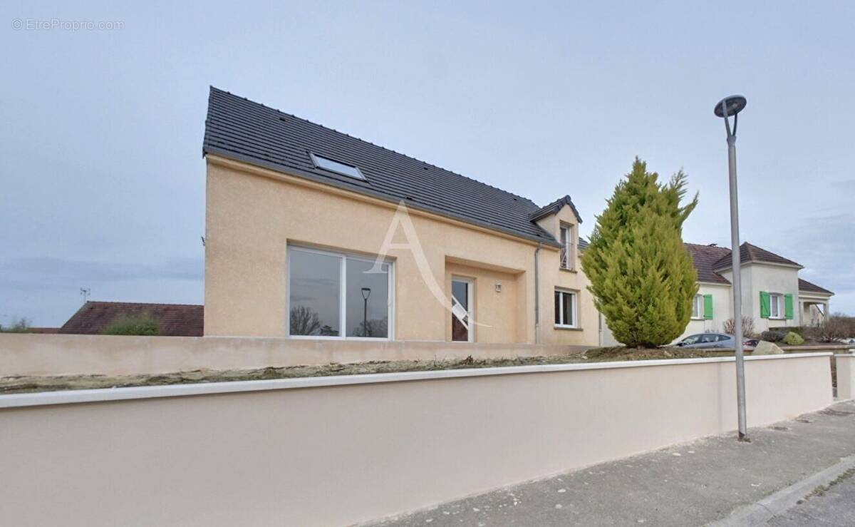 Maison à SAINT-GEORGES-SUR-BAULCHE