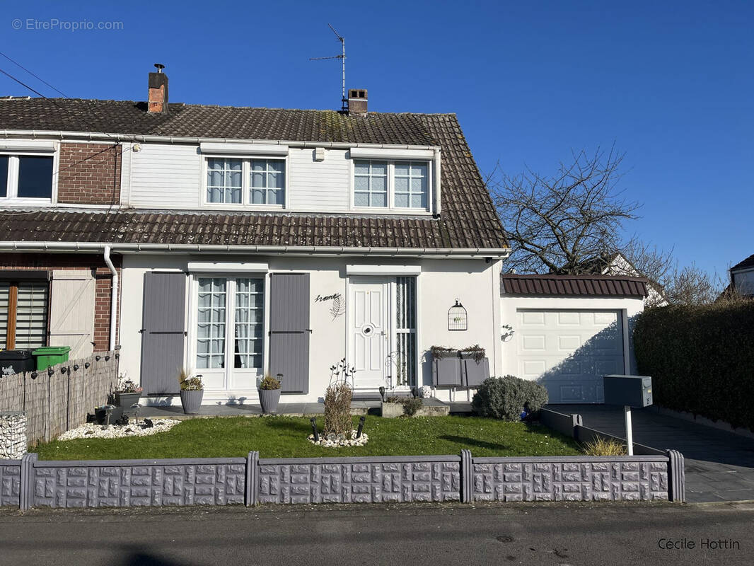 Maison à ATTICHES