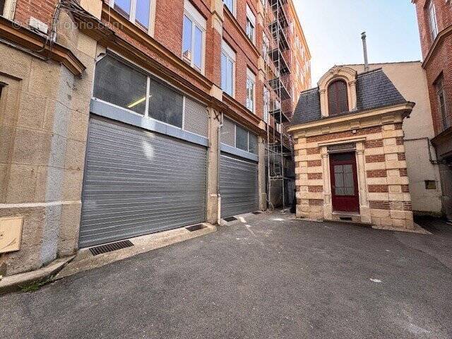 Parking à SAINT-ETIENNE
