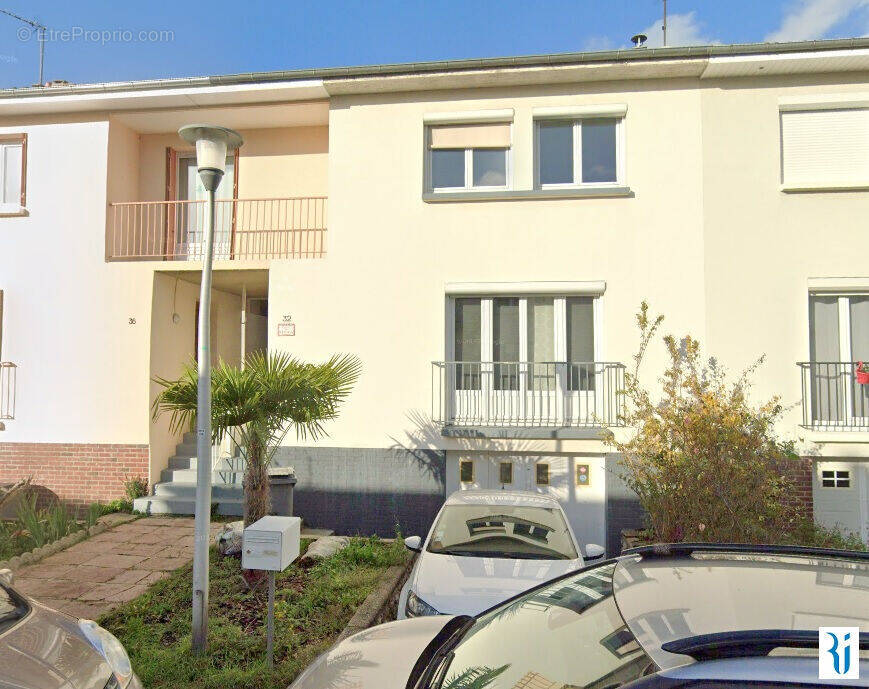 Maison à PETIT-COURONNE