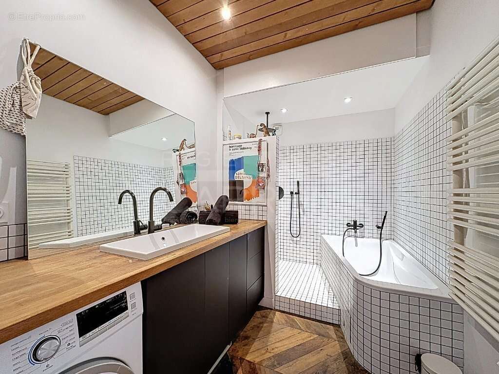 Appartement à LYON-1E