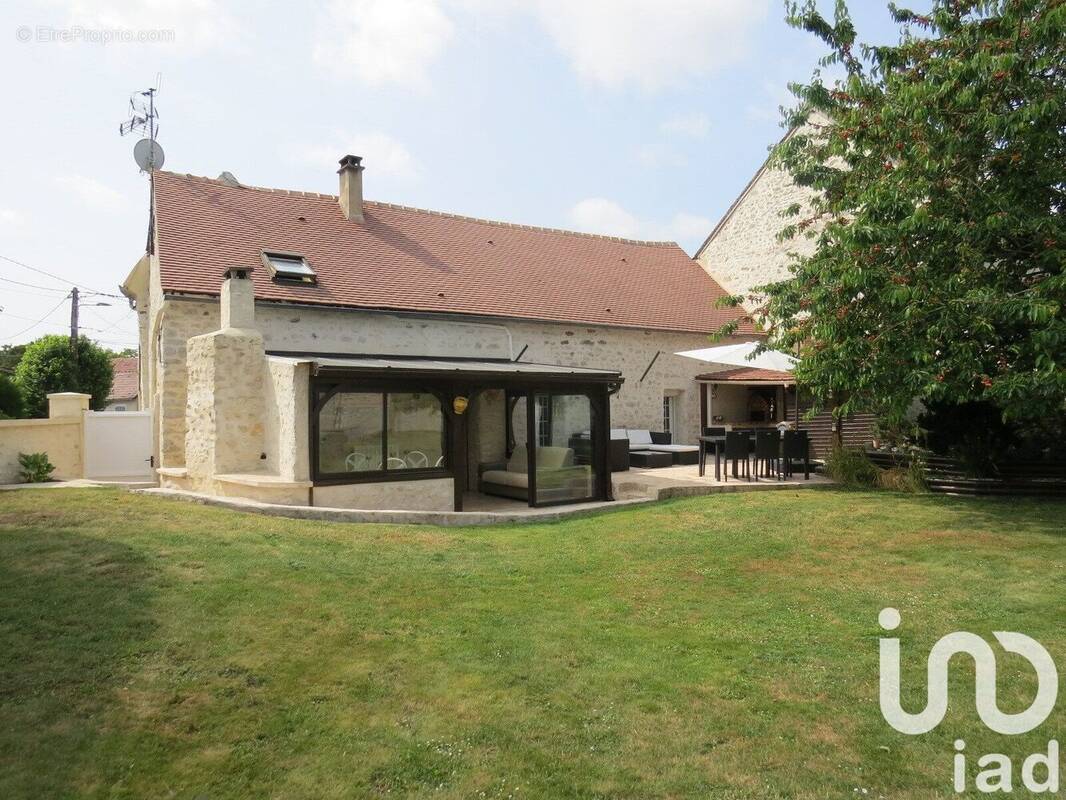 Photo 1 - Maison à CHARS