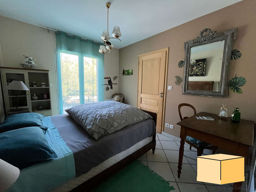 Maison à CHAZEY-BONS