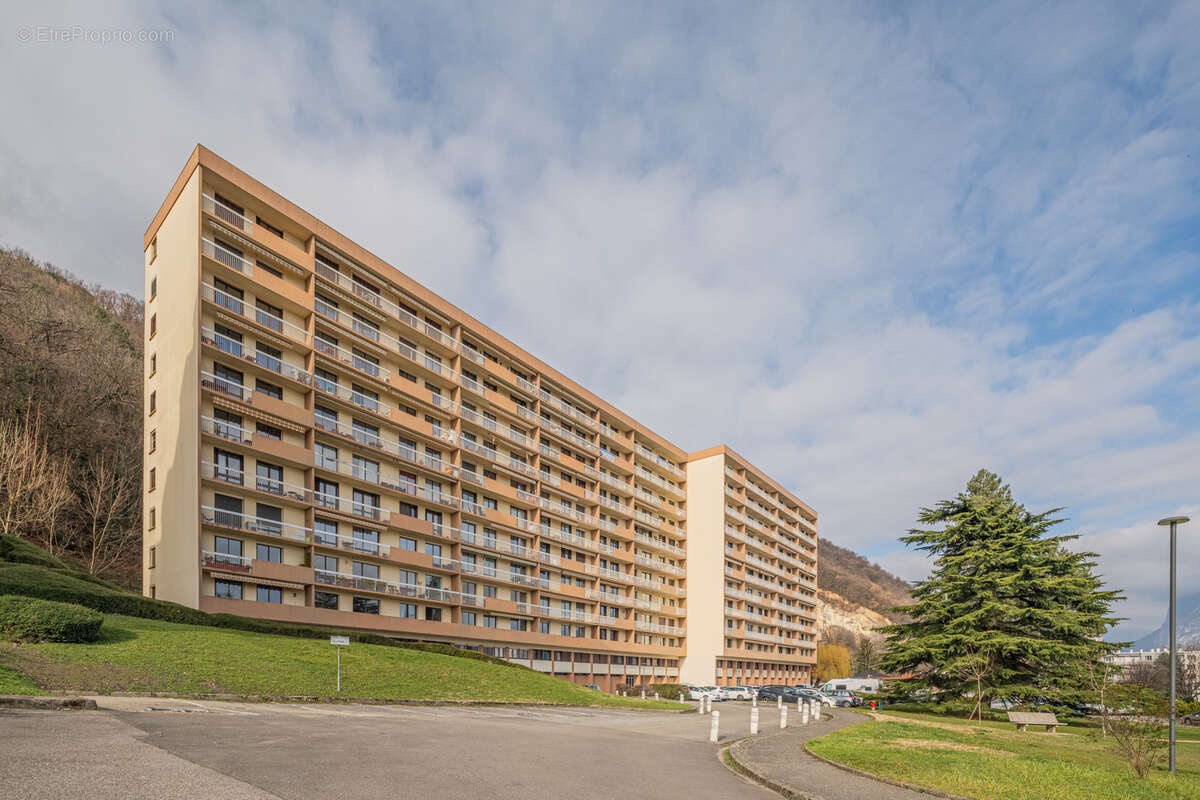 Appartement à SEYSSINET-PARISET