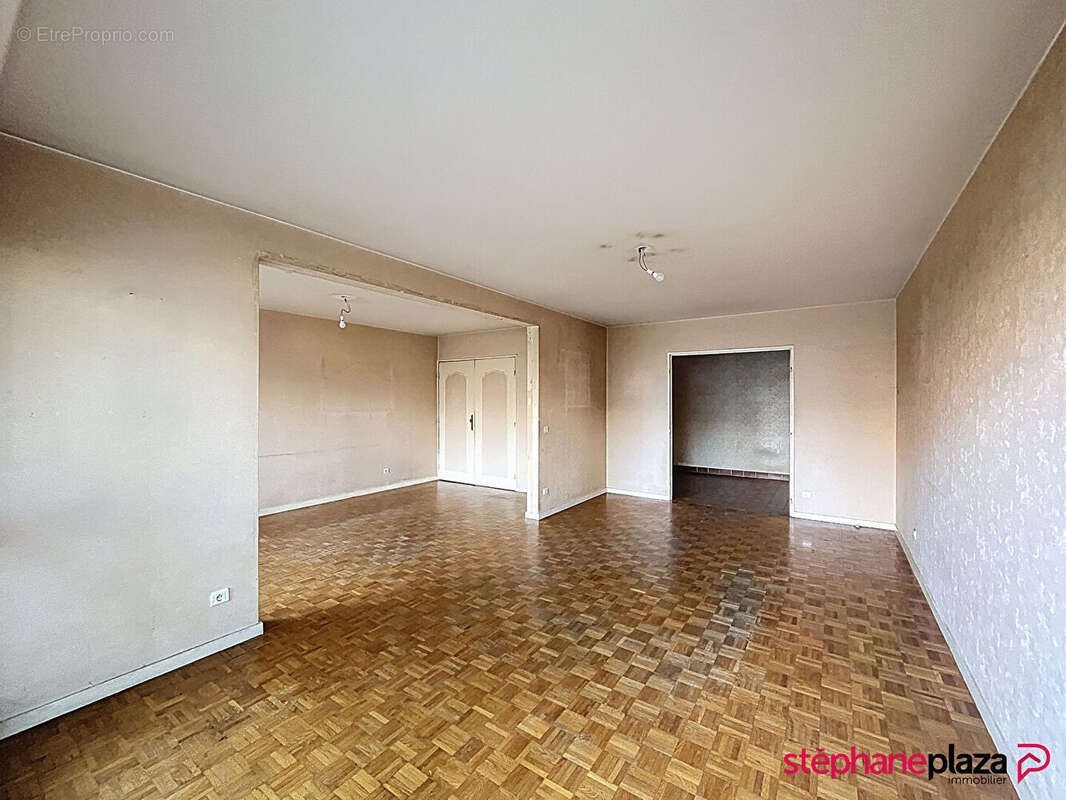 Appartement à LYON-8E