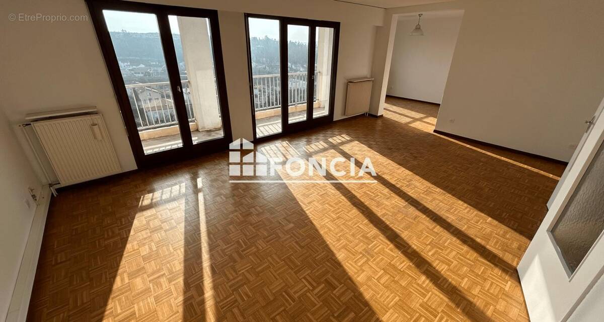 Appartement à BOURG-LES-VALENCE