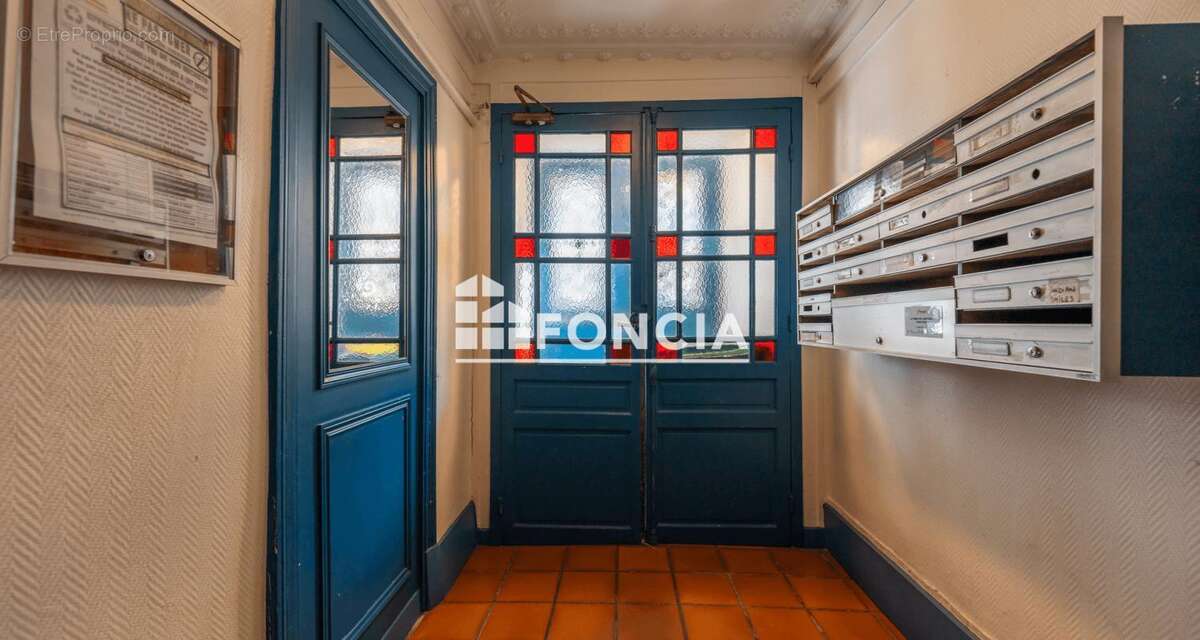 Appartement à PARIS-18E
