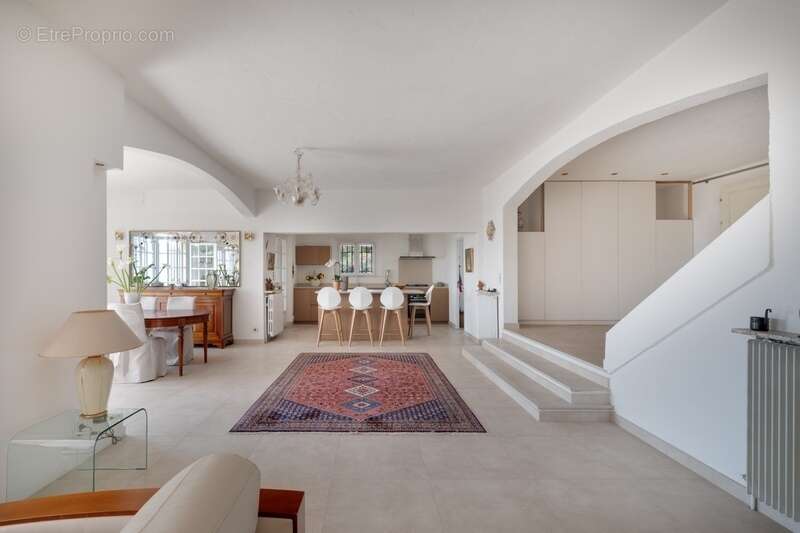 Maison à FREJUS