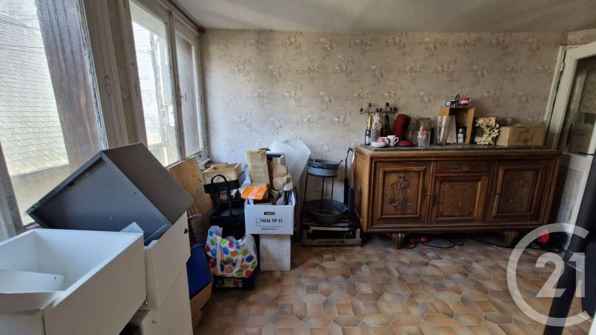 Maison à CORMEILLES