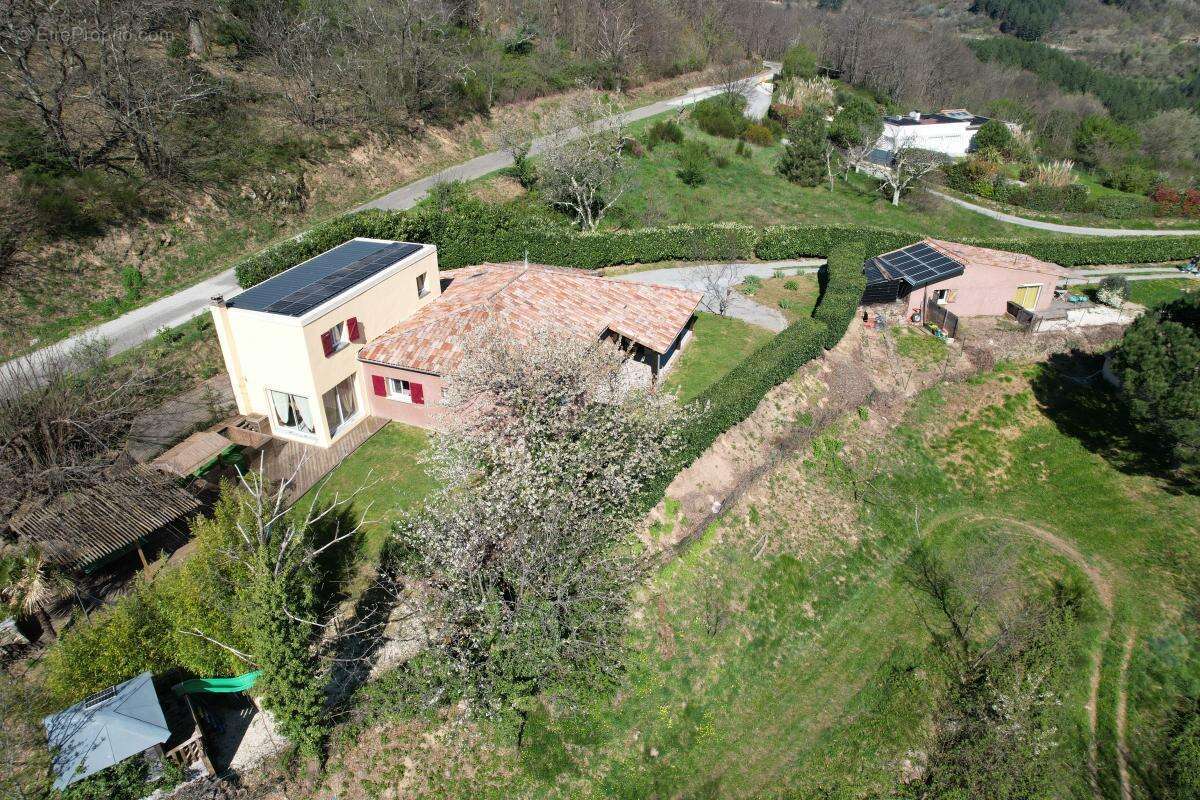 Maison à CHAZEAUX
