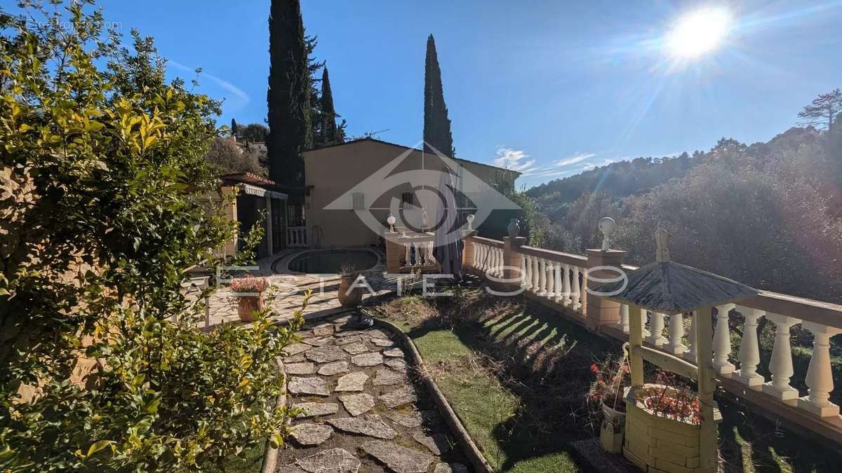Maison à BIOT