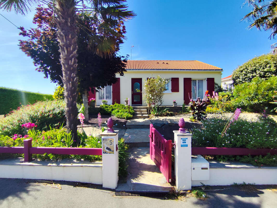 Maison à LA PLAINE-SUR-MER