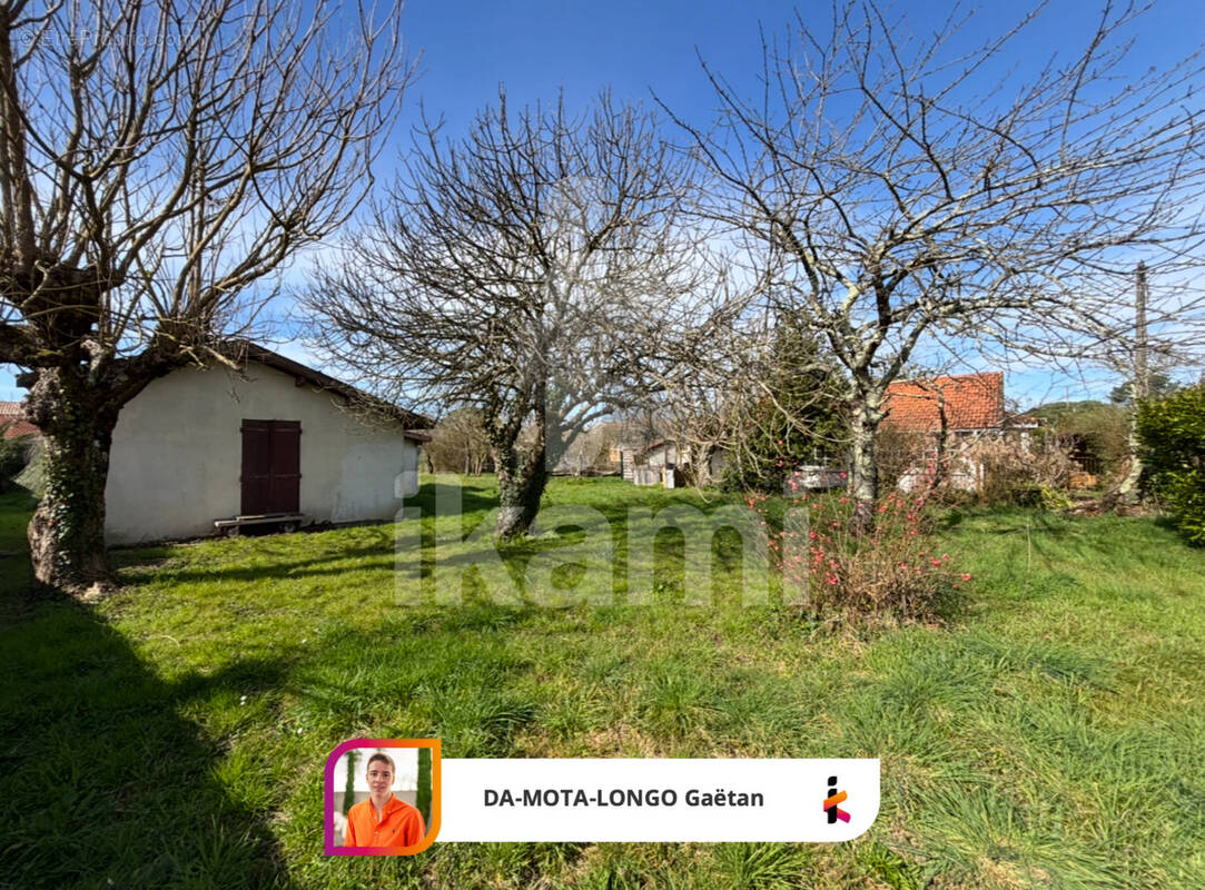 Parking à GUJAN-MESTRAS