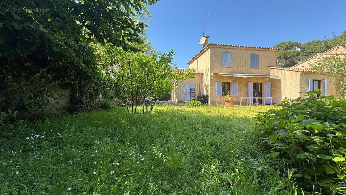 Photo 1 - Maison à MARSEILLE-9E