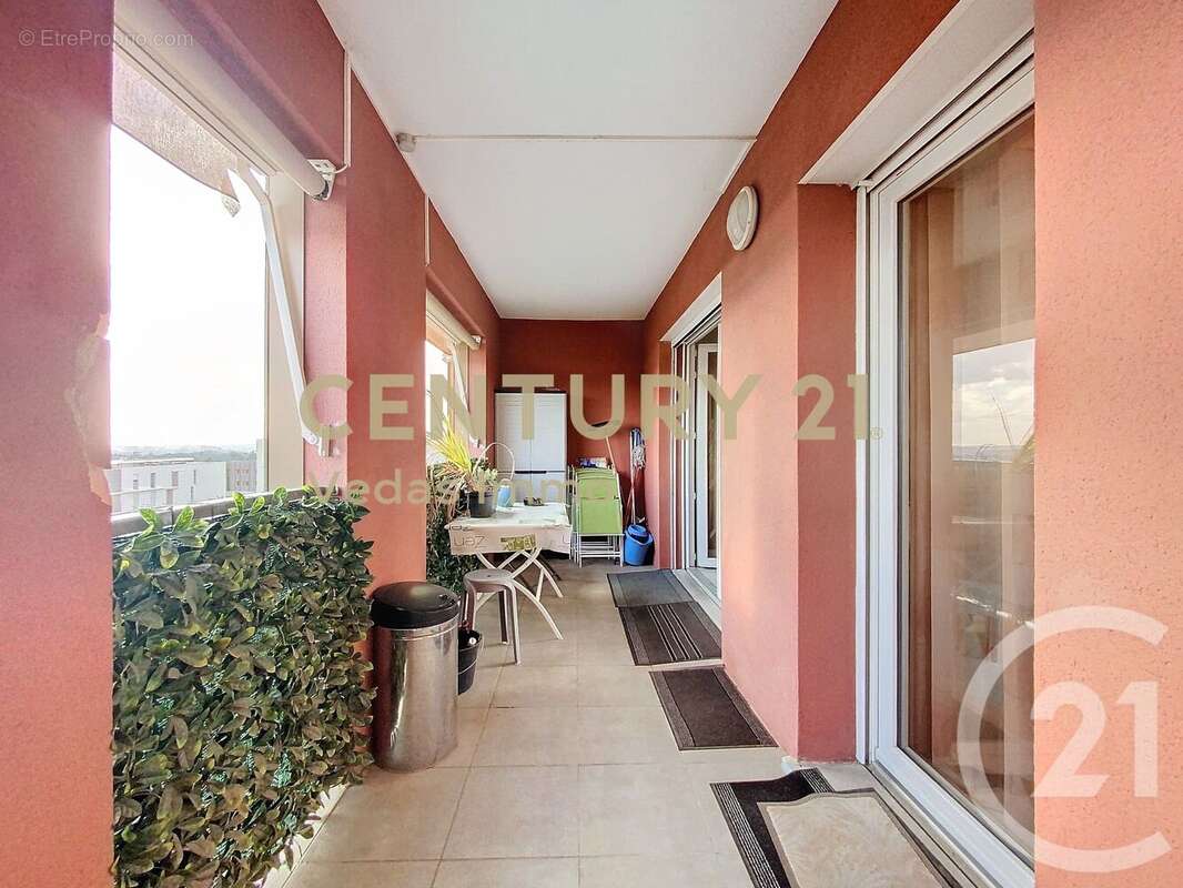 Appartement à JUVIGNAC