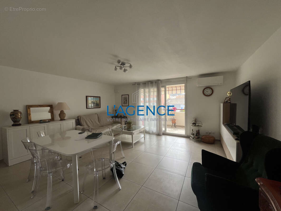 Appartement à HYERES