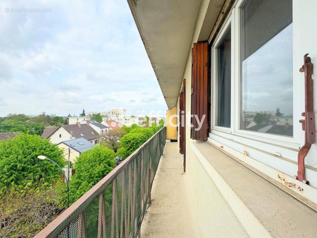 Appartement à SAINT-MAUR-DES-FOSSES