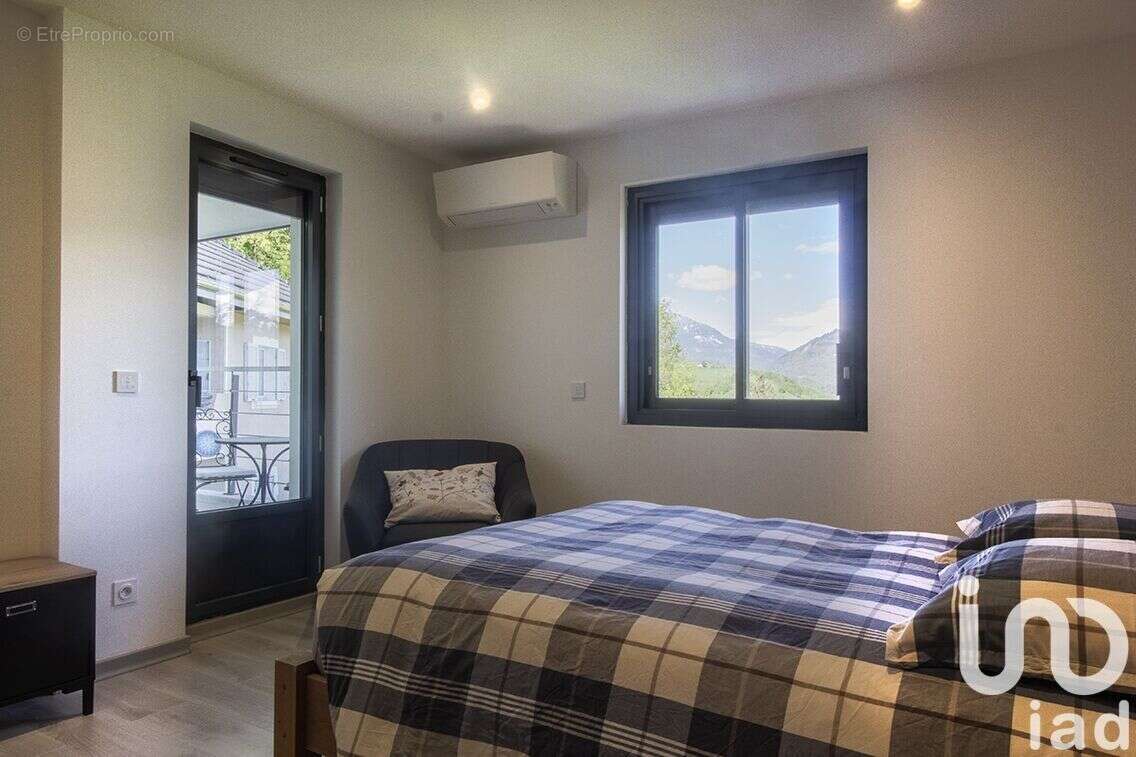 Photo 9 - Maison à MERCURY