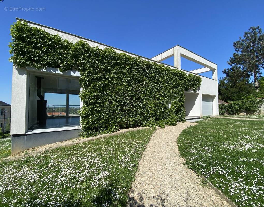 Maison à BOUGIVAL