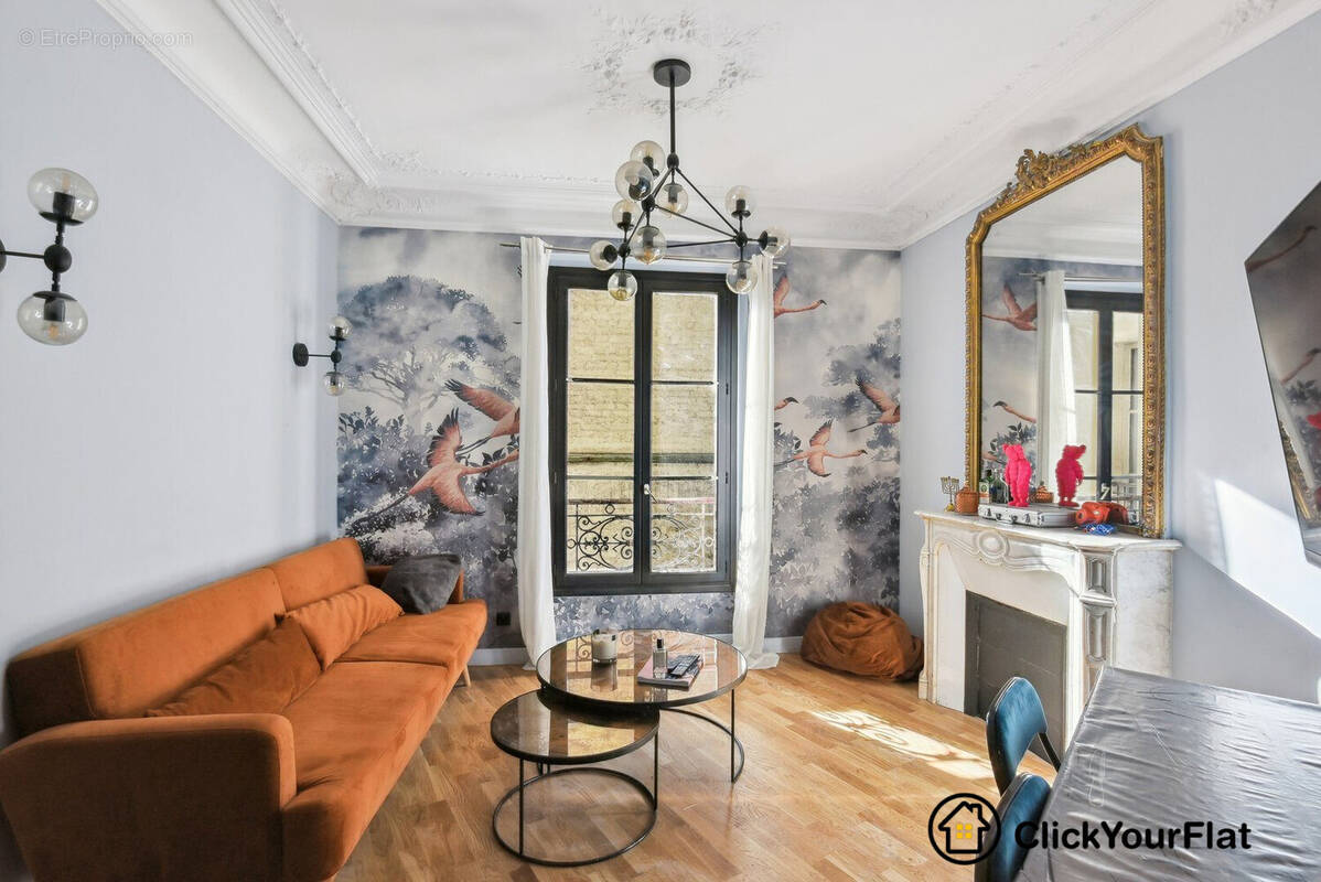 Appartement à PARIS-16E