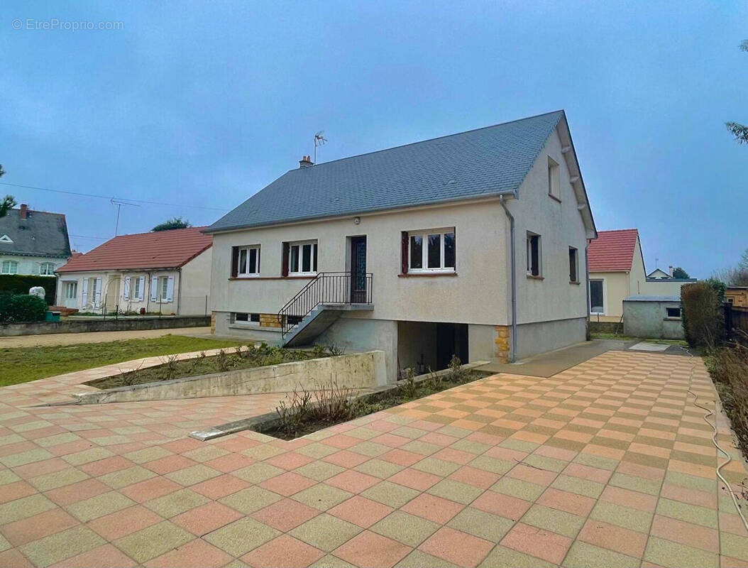 Maison à MEUNG-SUR-LOIRE