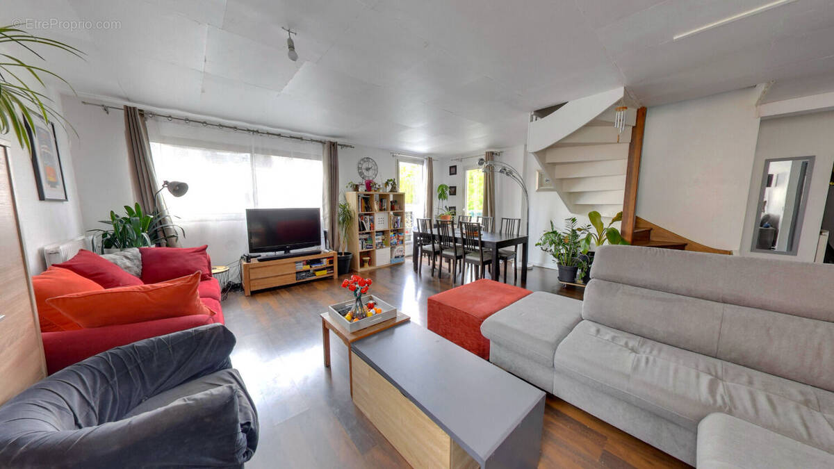 Appartement à ROISSY-EN-BRIE