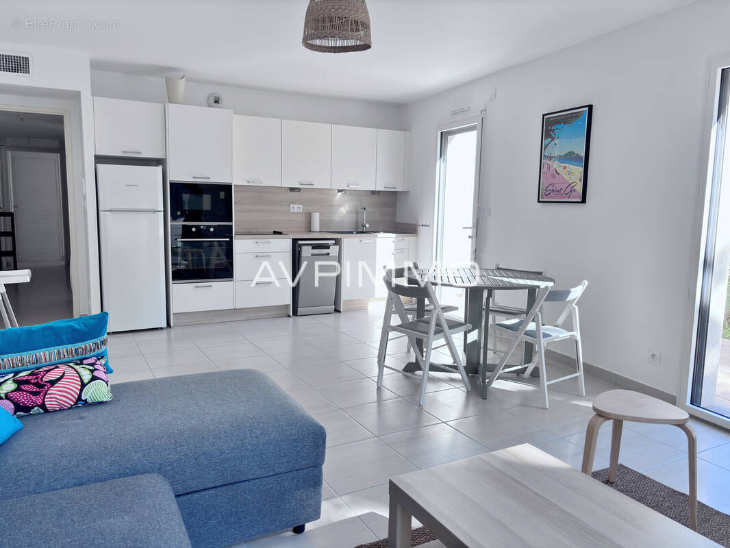 Appartement à SAINT-CYR-SUR-MER