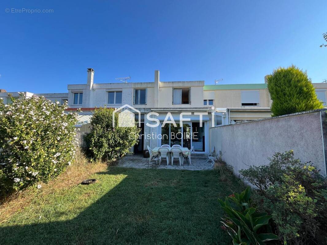 Photo 1 - Maison à SAINT-GEORGES-DE-DIDONNE