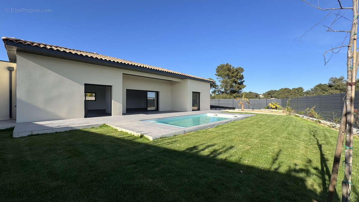 Maison à NIMES