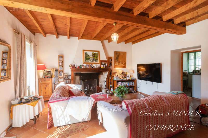Maison à LA POMAREDE