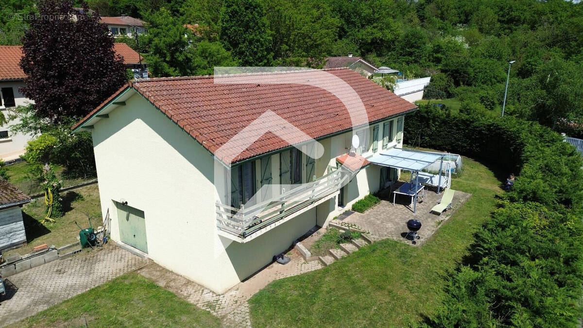 Maison à DAGNEUX