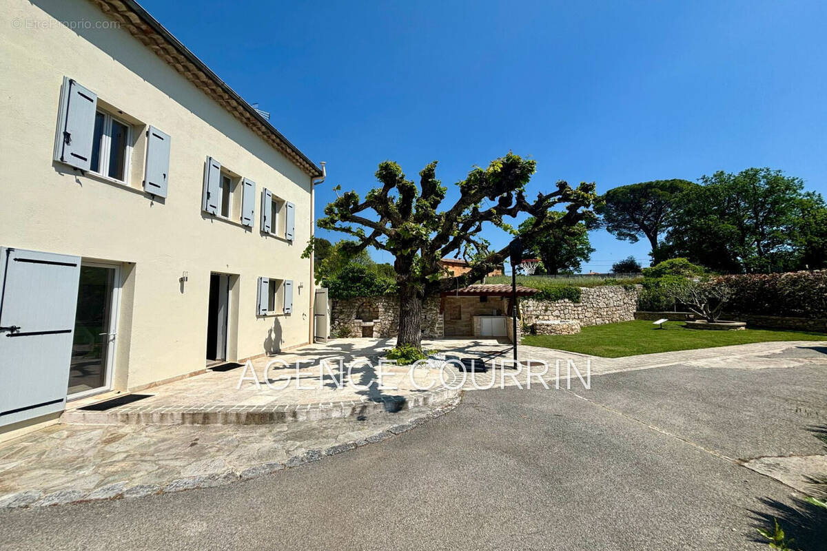 Maison à GRASSE