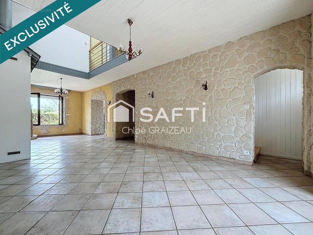 Photo 1 - Maison à MONCOUTANT