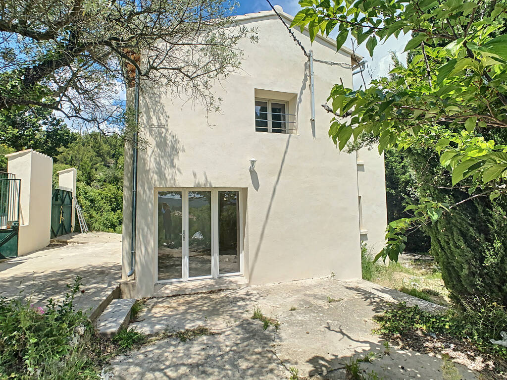 Maison à ROCHEFORT-DU-GARD