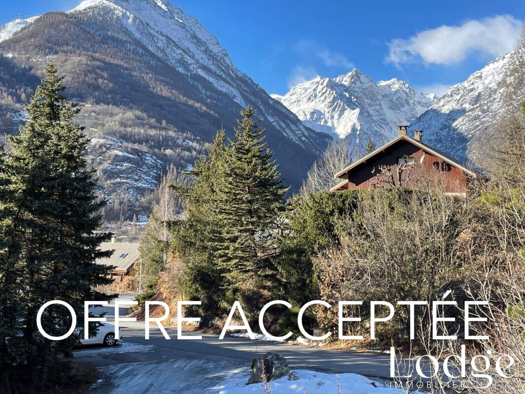 Appartement à PELVOUX