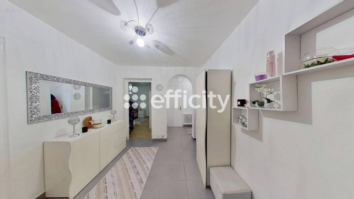 Appartement à AMBILLY