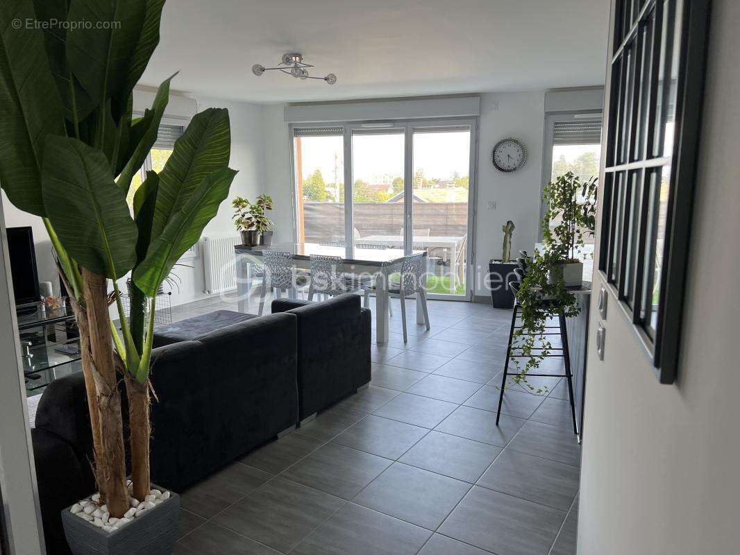 Appartement à RIVES