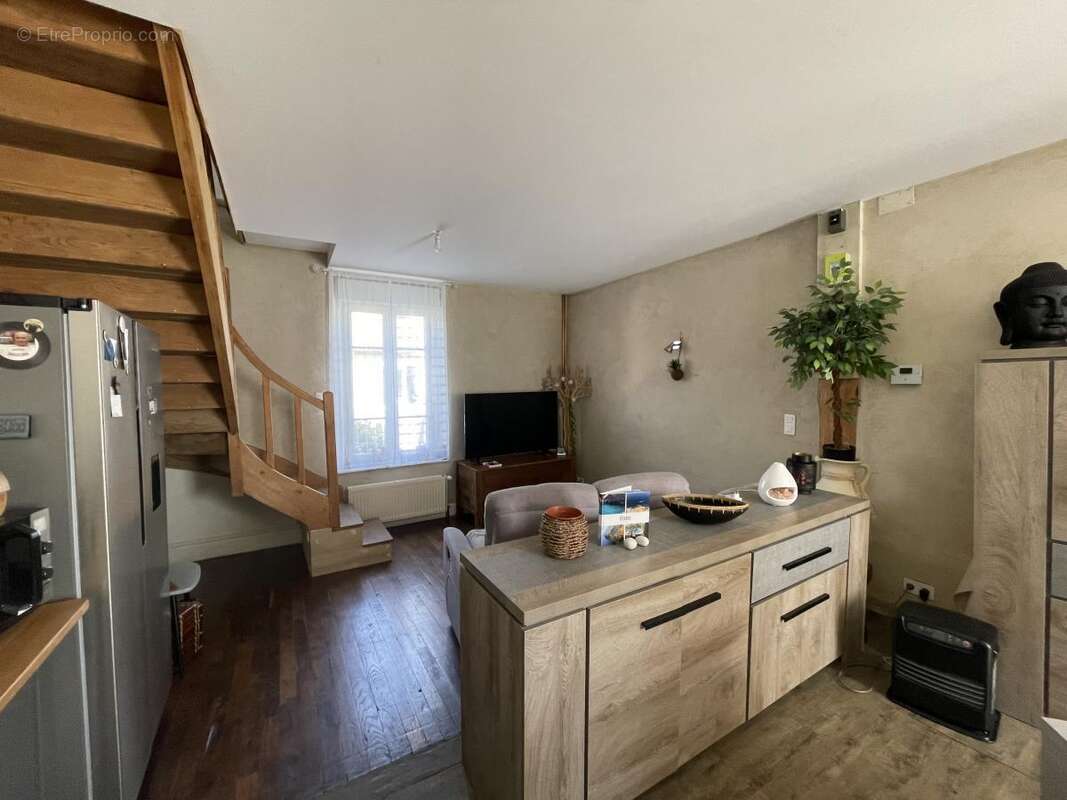 Maison à LA VOULTE-SUR-RHONE