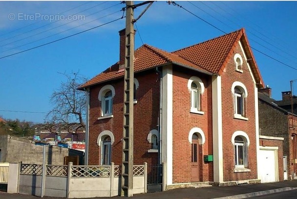 Maison à HIRSON