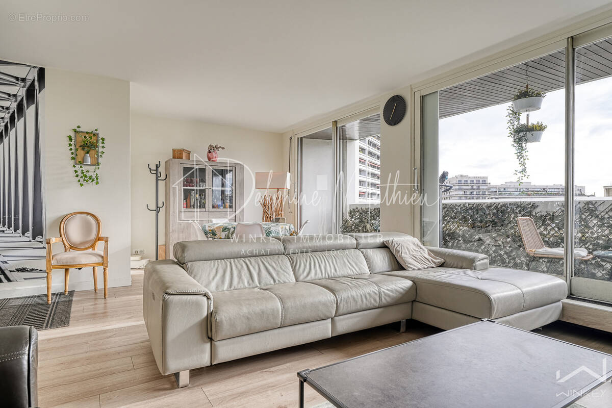 Appartement à PARIS-15E
