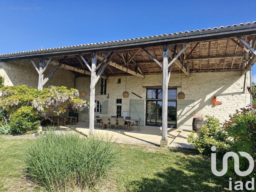 Photo 1 - Maison à GENSAC