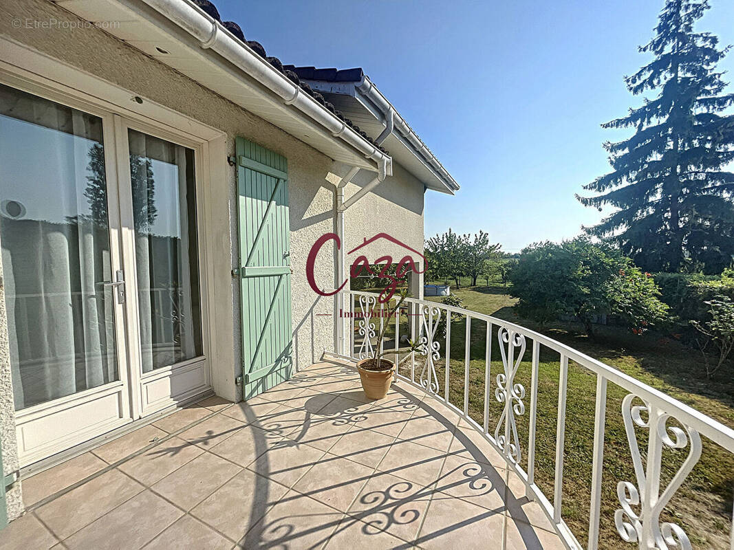 Maison à CAMBLANES-ET-MEYNAC
