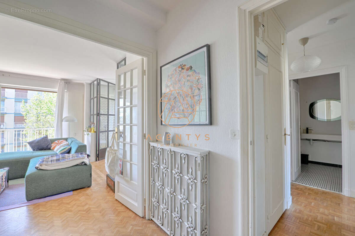 Appartement à SAINT-MAUR-DES-FOSSES